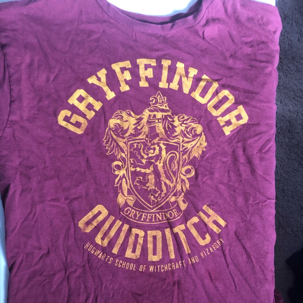 Ladies gryffindor T-shirt size large